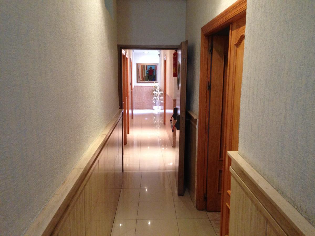Hostal Delfin Verde Almeria Exterior photo