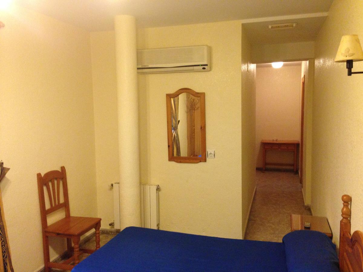 Hostal Delfin Verde Almeria Exterior photo